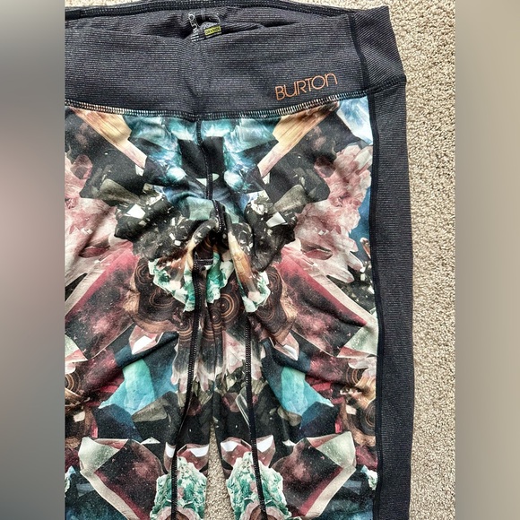 Burton Women’s Crystal Patterned Dryride Leggings - Picture 2 of 9